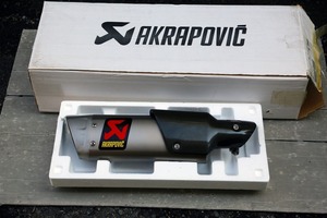 AKRAPOVIC Yamaha 2015-25 YZF-R1/M E4レーシングスリップオン 国内正規品 4000キロ程使用の極上美品！ アクラポビッチ プロト