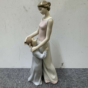 A459-W6-2348 LLADRO リヤドロ 6771 大好きなママ 女の子 母 母と子 フィギュリン 陶器 人形 インテリア 置物 高さ約36cm