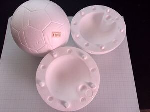 直径約13ｃｍ　2個　サッカーボール　素ボール　送料は商品説明に記載　取り置き・同梱対応可（要申告　発泡スチロール　ボール　