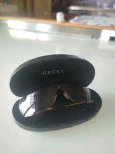 GUCCI　サングラス　箱あり　箱剥がれあり サングラス ブランド グッチ