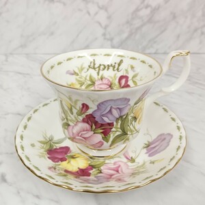 送料無料 未使用品 ROYAL ALBERT ロイヤル アルバート オブザマンス April 4月 カップ&ソーサー スィートピー コーヒーカップ ティーカップ