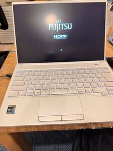 【即日発送】美品 富士通 LIFEBOOK UH90/H1 Intel Core i7 1360p メモリ16gb SSD 512gb ホワイトシルバー