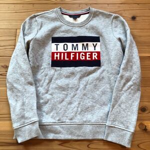 TOMMY HILFIGER トレーナー S