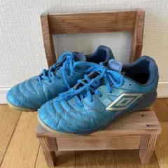 umbro サッカーシューズ　23.5cm