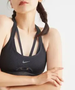 NIKE ナイキ スポーツブラトップ