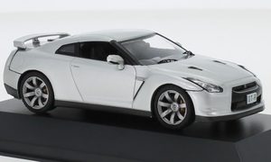 1/43 日産 Nissan GT-R R35 silver シルバー 銀 RHD 2008 1:43 First 43 Models 梱包サイズ60