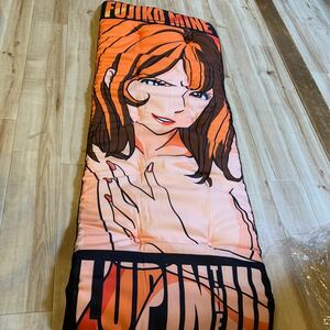 ルパン三世　峰不二子　不二子　フジコ　クッション　ロング座布団　抱き枕　枕　非売品　mine fujiko rupan