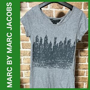 MARC BY MARC JACOBS ビル→ブランドロゴ　Tシャツ