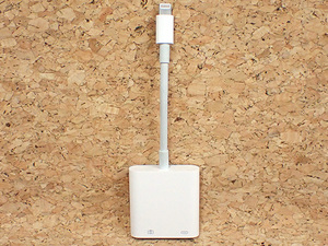 【中古】Apple 純正 Lightning - USB 3カメラアダプタ A1619 MK0W2AM/A《全国一律送料430円》(PJA1128-3)