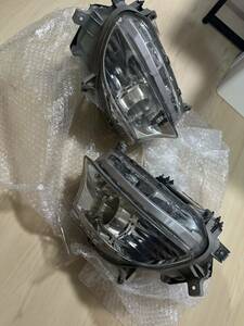 LS460/LS460L/LS600h/LS600hL オプションフォグ 中古 綺麗？ LEXUS 純正 HID 希少