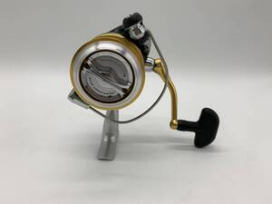 【中古品】DAIWA CREST 3000 ダイワ クレスト リール 検索用 釣り具 タモ網 竿 釣り 浮き T250116