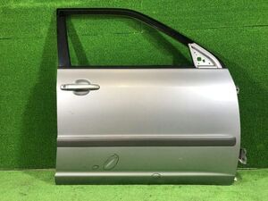 TOYOTA サクシード 純正 右フロントドア シルバー系 CBA-NCP58G FRONT RIGHT DOOR ID:1287