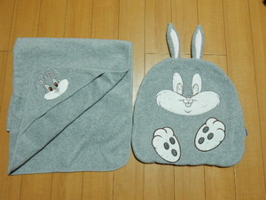 美品　バッグス　バニー　ルーニー　テューンズ　LOONEY TUNES　おくるみ　ベビー用品 2WAY　グレー　