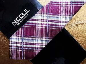 ★*:.H0386美品★【人気の細8.2㎝】【NICOLE】ニコルのネクタイ★ナロータイ★