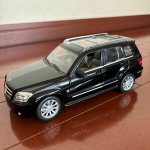 メルセデスベンツ　GLK350 4MATIC 黒　ミニカー　全長19㎝　幅8㎝