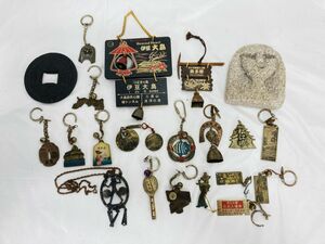 当時品 昭和平成レトロ ご当地キーホルダー 大量 まとめ セット 北海道 伊豆大島 日光 松江 白虎隊 佐渡島 奥多摩 DD-240911007