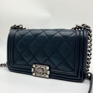 美品 CHANEL シャネル ボーイシャネル ココマーク マトラッセ チェーンショルダーバッグ ハンドバッグ ラムスキン ネイビー