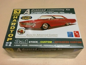 AMT 1/25 フォード 500XL 1963 スポーツ ハードトップ FORD SPORTS HARDTOP amt 38453　