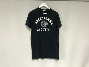 本物アバクロアンドフィッチAbercrombie&Fitch コットン刺繍半袖Tシャツメンズサーフアメカジミリタリービジネスゴルフ紺ネイビーM