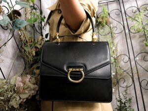 ●超美品●CELINE セリーヌ●ガンチーニ●トップハンドル●カーフ レザー 本革●ハンド バッグ●黒●ゴールド金具●腕掛け●Js53593