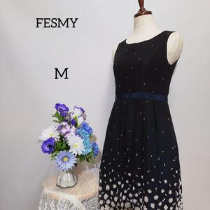 FESMY 袖無しワンピース　Mサイズ　黒系色