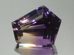 【訳あり】天然アメトリンルース14.93ct