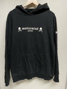 【mastermind マスターマインド】 20ss ×NEW ERA スカルボーンプリントプルオーバーパーカー ブラック XXL コットン ストリート 2409oki k