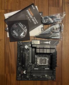 ASUS B760M BTF WIFI D4. MicroATX. マザーボード　LGA1700