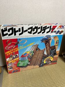 TOMY トミー　ビクトリーマウンテン　AFX スロットカー　HO トミー 当時物　2台付き　プジョー　フォルクスワーゲン　貴重　レア