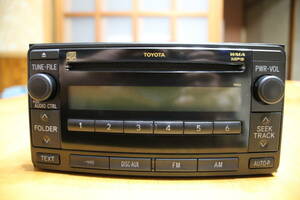  トヨタ純正　NZE151N カローラ ルミオン 純正オーディオ CD・AUXチューナー　86120-1A220