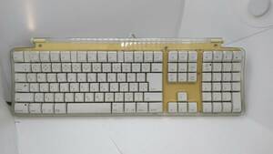 ●Apple アップル Mac マック 純正 USB pro keyboard キーボード M7803 日本語 JIS 配列 テンキー ホワイト 白　【動作OK】