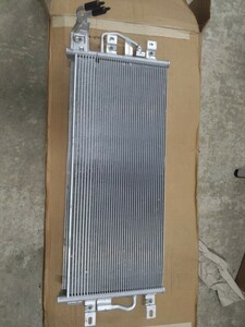 フォード純正 A/C クーラー エアコン コンデンサー DB5Z19712F 　 エクスプローラー