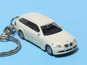 ★☆BMW 525i Touring☆BMW 525i ツーリング☆ホワイト☆ミニカー☆キーホルダー・アクセサリー☆★