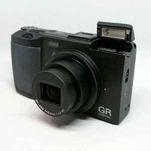 リコー　RICOH GR DIGITAL IV　GRDIV　GRD4　通電確認済み　コンパクトデジタルカメラ　ショット数99　ストロボ数2