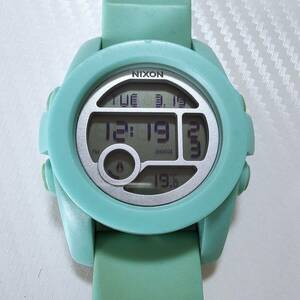 ◆NIXON　クオーツ腕時計　THE UNIT 40