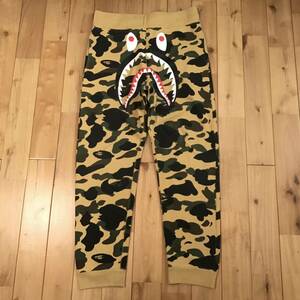 1st camo yellow シャーク スウェットパンツ Mサイズ a bathing ape BAPE shark sweat pants エイプ ベイプ アベイシングエイプ 迷彩 wj616