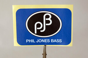 PHIL JONES BASS ステッカー シール 未使用