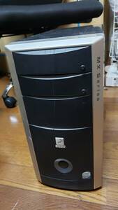 【PC周辺機器】 DeskTop PC (HDD メモリー無し) 動作未確認 マザーボードのキャパシター欠落あり　筐体の状態悪し　本体のみ　ジャンクにて