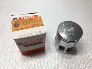 7327-3 ヤマハ YZ80B ピストン 0.50オーバーサイズ 純正 新品 492-11636-00 撮影の為 開封しました。