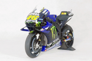 ● 1/12 ヤマハ 〓 YZR-M1/ V.ロッシ 2019 MotoGP 〓 YAMAHA MINICHAMPS VR46