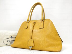 ◆美品◆PRADA プラダ◆カーフ レザー 本革◆ハンド バッグ◆マスタードイエロー SV金具◆イタリア製◆腕掛け◆三角ロゴプレート◆A8931