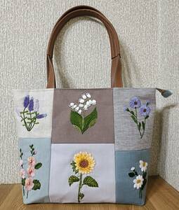 ハンドメイド♪お花の手刺繍♪！手提げバッグ♪