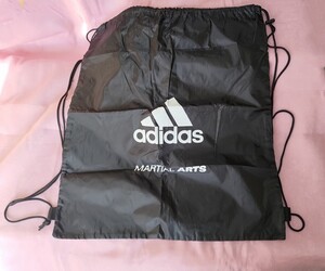 adidas　ナップザック　黒　56×64