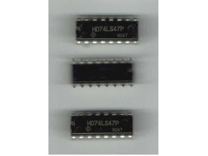 【未使用品】日立製_IC_HD74LS47P　7セグメント デコーダー/ドライバ/ 1個/ 長期自宅保管品（写真は3個ですが１個のみです）