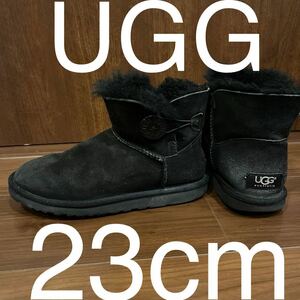 売り切り！UGG australia（アグオーストラリア）　ムートン　23cm ボタン ブラック黒