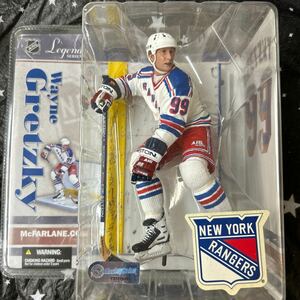 2005 McFarlane Hockey NHL Legends Series 3 Wayne Gretzky White Jersey