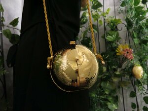 ●超美品●RODO ロド●球体●がま口●メタル●ショルダー バッグ●ゴールド●ゴールド金具●肩掛け●かばん●Js48320