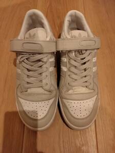 ◆美品 adidas Originals x BEAUTY&YOUTH UNITED ARROWS アディダス オリジナルス 別注 FORUM 84 LOW US10(28cm) WHITE/GREY スニーカー