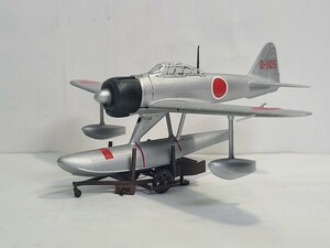 プラモデル完成品二式水上戦闘機 ハセガワ