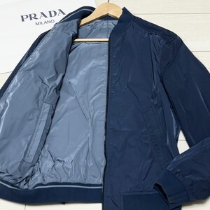 未使用級/Lサイズ●プラダ【極上のリバーシブル!!】PRADA ジャケット ブルゾン アウター メンズ ネイビー 紺 ロゴ刻印 メンズ 48